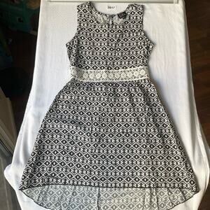 Lilt Women’s Sleeveless High-low w Lace Detail Dress size XS, Black & White